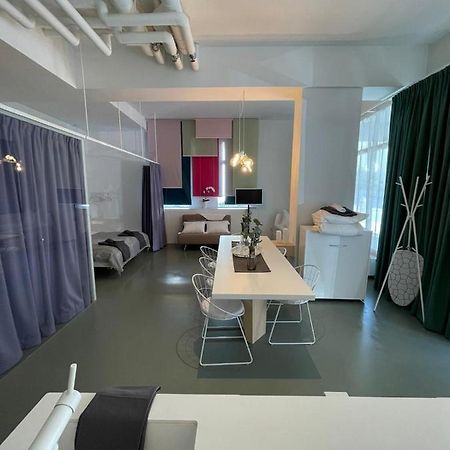 Main Station Design Loft Style Apartment Innsbruck Buitenkant foto