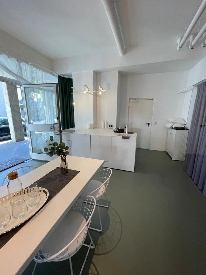 Main Station Design Loft Style Apartment Innsbruck Buitenkant foto